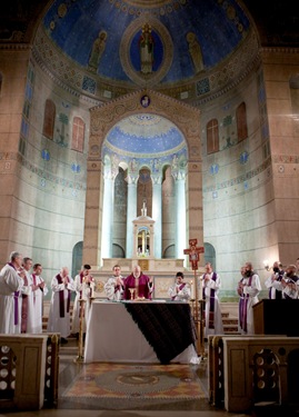 Prior to the 2010 March for Life, Cardinal Sean P. O’Malley celebrates Mass for seminarians and students from the Archdiocese of Boston at the Shrine of the Sacred Heart in Washington, DC. Pilot photo/ Gregory L. Tracy 