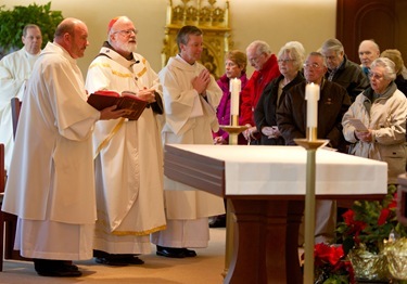 Cardinal Sean P. O'Malley celebrates Mass in honor of those harmed by clergy sexual abuse, Jan. 6, 2012. Pilot photo/ Gregory L. Tracy