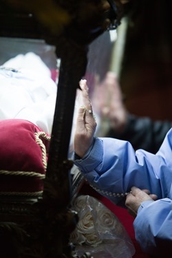 Relics of St. Maria Goretti are venerated at the Cathedral of the Holy Cross Oct. 5, 2015.  The relics were brought to Boston as part of a 25-city tour organized b Treasures of the Church Ministry.
Pilot photo/ Gregory L. Tracy 
