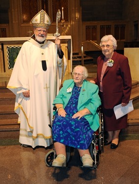 Cardinal Sean O’Malley celebrates Mass at St. Theresa Church West Roxbury Oct. 4, 2015 for Women Religious in the Archdiocese of Boston celebrating their jubilees of religious life.
Pilot photo/ Lisa Poole
