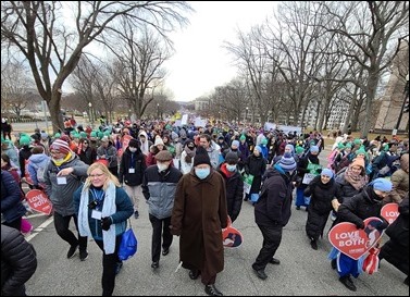 Cardinal O’Malley joins Boston pro-life pilgrims at the 2022 March for Life in Washington, D.C. Pilot photo/ Gregory L. Tracy 