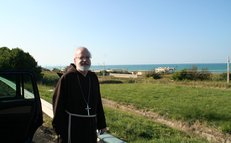 cardinal-with-adriatic-sea.jpg
