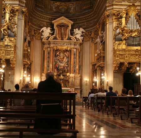 chiesa-nuova-public-mass.jpg