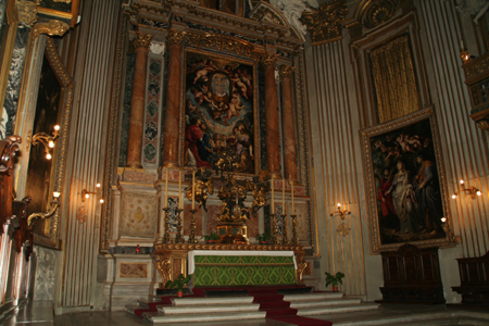 ciesa-nuova-main-altar-1.jpg