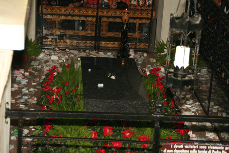 padre-pio-tomb.jpg