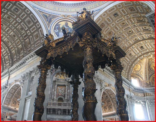 papal-altar-canope-1.jpg