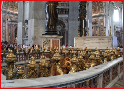 papal-altar-under.jpg