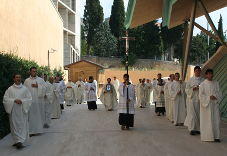 procession-1.jpg