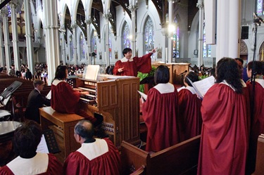 Mass to close the bicentennial of the the Archdiocese of Boston, Nov. 23, 2008 at the Cathedral of the Holy Cross.<br /> Pilot photo/ Neil W. McCabe