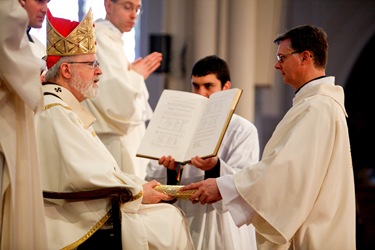 Frank D. Camp, David W. Gunter from Blessed John XXIII National Seminary, Seán Micheál Maher and Huy Hoang Nguyên from St. John Seminary and Israel Jose Rodriguez of the Redemptoris Mater Archdiocesan Missionary House of Formation are ordained as transitional deacons by Cardinal Seán P. O'Malley Jan. 31, 2009 at the Cathedral of the Holy Cross.<br /> Pilot photo/ Gregory L. Tracy<br /> 