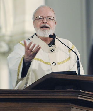 Bilingual Mass for Holy Thursday with Cardinal Sean P. O'Malley at the Cathedral of the Holy Cross in Boston, Thursday, April 9, 2009. (Photo/Lisa Poole)