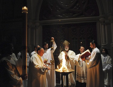 Easter vigil with Cardinal Sean P. O'Malley at the Cathedral of the Holy Cross in Boston, Saturday, April 11, 2009. (Photo/Lisa Poole)