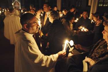 Easter vigil with Cardinal Sean P. O'Malley at the Cathedral of the Holy Cross in Boston, Saturday, April 11, 2009. (Photo/Lisa Poole)