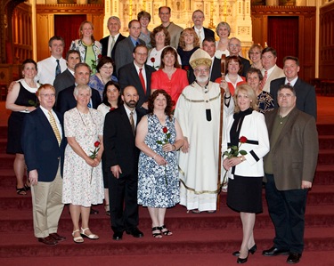 Couples celebrating their 25th and 50th wedding anniversaries participate in a special Mass with Cardinal Sean P. O’Malley at the Cathedral of the Holy Cross June 7, 2009. Photo by Gregory L. Tracy, The Pilot 