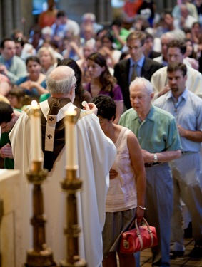 Cardinal Seán P. O’Malley celebrates Mass at St. Clement Shrine in Boston’s Back Bay to mark the start of perpetual adoration on Aug. 15, 2009, the Feast of the Assumption.  Pilot photo by Gregory L. Tracy