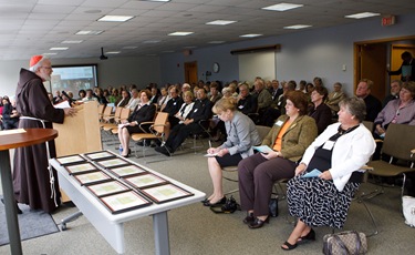 Secretary of Education and Superintendent of Schools for the Archdiocese of Boston Mary Grassa O’Neill and Cardinal Seán P. O’Malley host a “Celebration on Education” for principals and pastors at the archdiocese’s Pastoral Center Sept. 16, 2009.
Pilot photo/ Gregory L. Tracy
