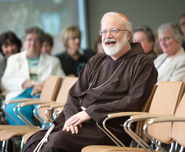 Secretary of Education and Superintendent of Schools for the Archdiocese of Boston Mary Grassa O’Neill and Cardinal Seán P. O’Malley host a “Celebration on Education” for principals and pastors at the archdiocese’s Pastoral Center Sept. 16, 2009.
Pilot photo/ Gregory L. Tracy
