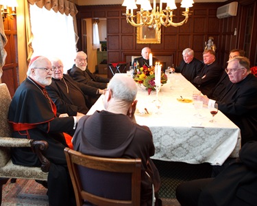 Cardinal O'malley celebrates his jubilee with the priests of the archdiocese at St. Theresa of Avila Parish, west Roxbury Sept. 24, 2009. Pilot photo/ Gregory L. Tracy  