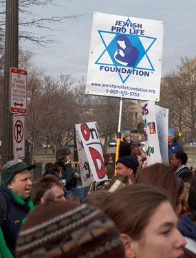 Cardinal Sean O'Malley leads pilgrims from Boston during the annual March for Life Jan. 22 in Washington, DC. Pilot photo/ Gregory L. Tracy