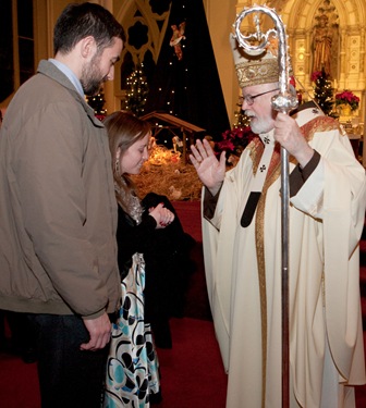 20091231 - Cardinal Seán P. O’Malley celebrates a Holy Hour and Mass Dec. 31, 2009 at the Cathedral of the Holy Cross to celebrate the New Year and the Feast of Mary Mother of God. Iraq native and Boston Univeristy campus minister Sister Olga Yaqob offered a reflection at the Holy Hour.
Photo by Gregory L. Tracy, www.GregoryTracy.com