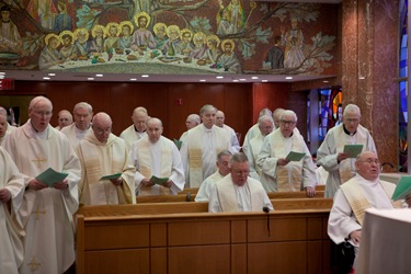 Cardinal O'Malley celebrates Mass at the Regina Cleri retirement residence for priests Jan. 14, 2009.
Pilot photo/ Gregory L. Tacy