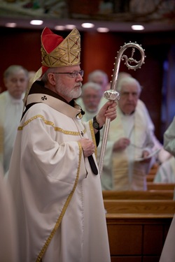 Cardinal O'Malley celebrates Mass at the Regina Cleri retirement residence for priests Jan. 14, 2009.
Pilot photo/ Gregory L. Tacy