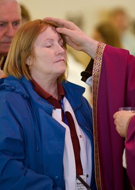 Cardinal Sean P. O'Malley celebrates Ash Wednesday Mass at the Archiocese of Boston's Pastoral Center in Braintree, Mass., Feb. 17, 2010. Pilot photo by Gregory L. Tracy