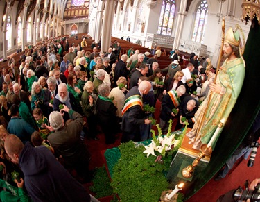 Cardinal Sean P. O'Malley celebrates St. Patrick's Day Mass at Boston's Cathedral of the Holy Cross March 17, 2010. Pilot photo by Gregory L. Tracy