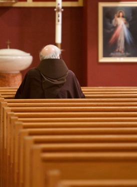 Cardinal Seán P. O’Malley prepares to hear confessions March 10, 2010 at Sacred Heart Church in East Boston as part of The Light Is On For You initiative. Pilot photo by Gregory L. Tracy