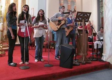 Third Annual Eucharistic Congress, Sacred Heart Church, North End, April 24, 2010.  Pilot photo/ jim Lockwood. 