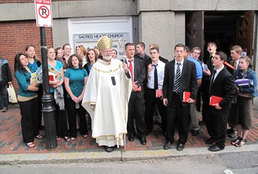 Third Annual Eucharistic Congress, Sacred Heart Church, North End, April 24, 2010.  Pilot photo/ jim Lockwood. 