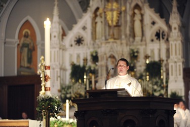 Easter Vigil with Seán Cardinal O’Malley at the Cathedral of the Holy Cross in Boston, Saturday, April 3, 2010.  (Photo/Lisa Poole)