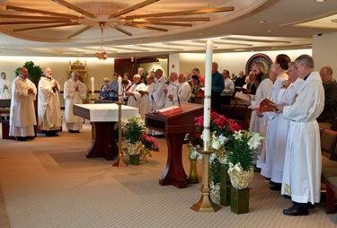 Cardinal Sean P. O'Malley celebrates Mass and meets with superiors of men's religious communities in the Archdiocese of Boston April8, 2010.  Pilot photo/ Gregory L. Tracy