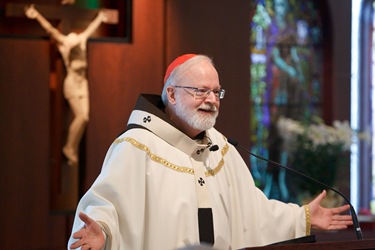 Cardinal Sean P. O'Malley celebrates Mass and meets with superiors of men's religious communities in the Archdiocese of Boston April8, 2010.  Pilot photo/ Gregory L. Tracy