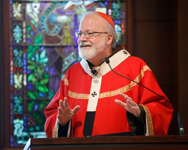 Greek Orthodox Metropolitan Methodios joins Cardinal O’Malley for Mass on Feast of Sts. Peter and Paul at the archdiocese’s Pastoral Center June 29, 2010. Pilot photo by Gregory L. Tracy