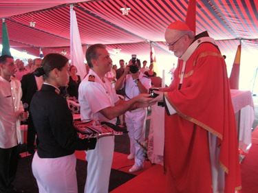 SanGiusto_Captian represents gift to Cardinal