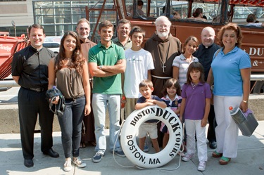 Cardinal Sean O'Malley takes a Boston Duck Boat tour Sept. 2, 2010. Photo by Gregory L. Tracy, The Pilot