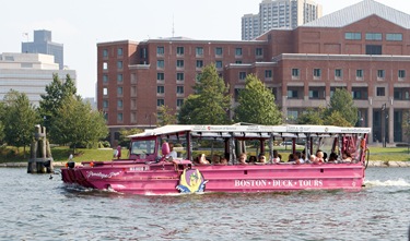 Cardinal Sean O'Malley takes a Boston Duck Boat tour Sept. 2, 2010. Photo by Gregory L. Tracy, The Pilot