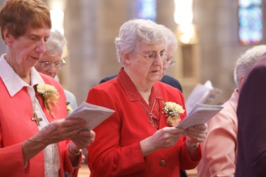 Mass of Women Religious celebrating jubilees, Sept. 12, 2010 at St. Theresa's Church West Roxbury, Mass. Pilot photo by Gregory L. Tracy 