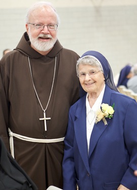 Mass of Women Religious celebrating jubilees, Sept. 12, 2010 at St. Theresa's Church West Roxbury, Mass. Pilot photo by Gregory L. Tracy 