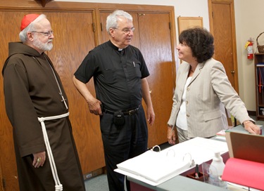 Cardinal Seán P. O’Malley celebrates the opening Mass of Quincy Catholic Academy at Sacred Heart Church Sept. 8, 2010. Following the Mass, Cardinal O’Malley was given a tour of the school’s facilities by principal Catherine Cameron.
Photo by Gregory L. Tracy/ The Pilot
