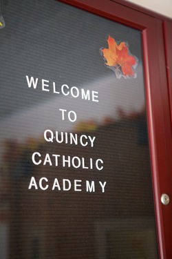 Cardinal Seán P. O’Malley celebrates the opening Mass of Quincy Catholic Academy at Sacred Heart Church Sept. 8, 2010. Following the Mass, Cardinal O’Malley was given a tour of the school’s facilities by principal Catherine Cameron.
Photo by Gregory L. Tracy/ The Pilot
