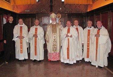 StaMdV-Cardinal with Concelebrants