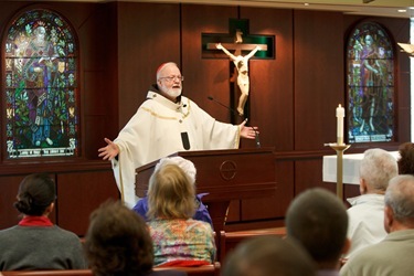 Cardinal Seán P. O’Malley celebrates Mass for the feast of All Souls in the chapel of the Archdiocese of Boston’s Pastoral Center in Braintree Nov. 2, 2010. Photo by Gregory L. Tracy, The Pilot