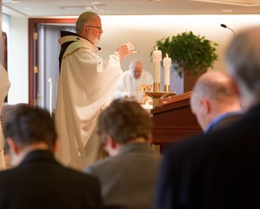 Cardinal Seán P. O’Malley celebrates Mass for the feast of All Souls in the chapel of the Archdiocese of Boston’s Pastoral Center in Braintree Nov. 2, 2010. Photo by Gregory L. Tracy, The Pilot