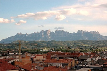 800px-Montserrat_des_de_Manresa