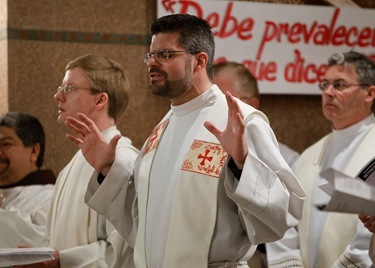 Mass with Boston pro-life pilgrims at Sacred Heart Church, Washington, D.C. Jan. 24, 2011. Pilot photo by Gregory L. Tracy