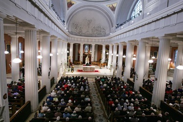 20.2.11 LITURGY OF LAMENT AND REPENTANCE FOR THE SEXUAL ABUSE OF CHILDREN. Pictured at the Liturgy of Lament and Repentance for the sexual abuse of children by priests and religious which was held today in St Mary's Pro-Cathedral Dublin within the framework of the apostolic visitation of the Archdiocese of Dublin. The liturgy will ask the forgiveness of God and of all survivors for the failure of those church leaders and many others in the family of the church to respond with love, integrity, honesty, understanding and compassion to pain and distress of survivors. During the liturgy which has been prepared principally by survivors Cardinal Sean O' Malley and Archbishop Diarmuid Martin will wash the feet of a group of people who have suffered in various ways through abuse. Pic shows a crowded Pro-Cathedral. Pic John Mc Elroy. NO REPRO FEE.