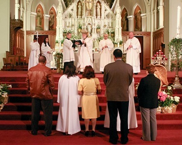 Cardinal Sean P. O'Malley celebrates the Easter Vigil April 23, 2011 at the Cathedral of the Holy Cross.  Pilot photo by Jim Lockwood