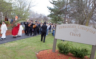 Cardinal O’Malley celebrates Palm Sunday, April 17, 2011, with Immaculate Conception Parish in Revere. Pilot photo/ Gregory L. Tracy